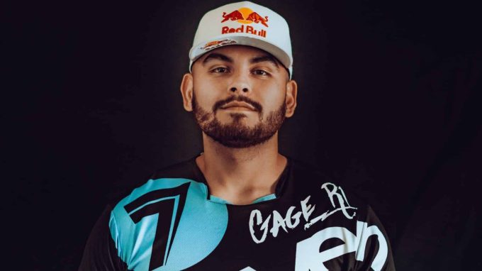 Red bull cap white